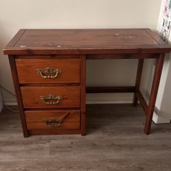 Old Fashion Desk