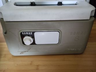 Presto 8 quart Nomad Slow Cooker