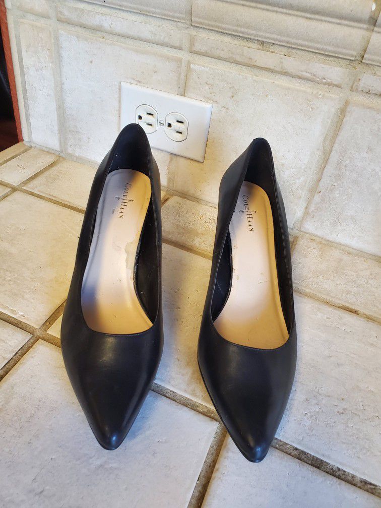 COLE HAAN Leather Black Women Shoes. 