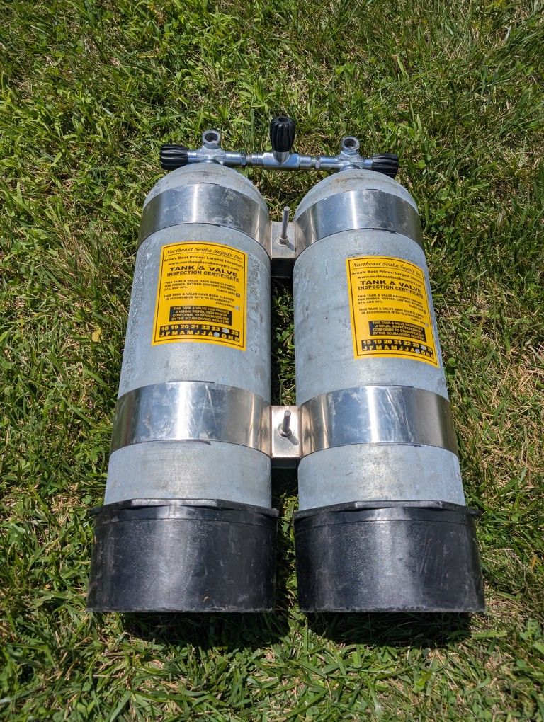 Diving Doubles Air Tanks