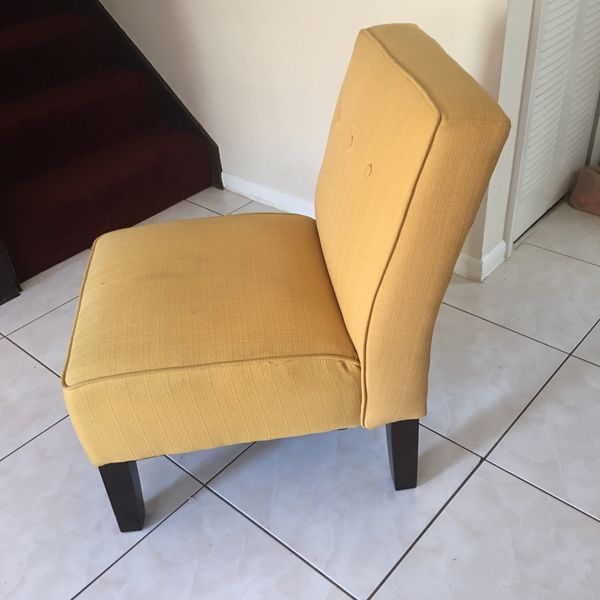 Yellow Accent Chair For In Orlando Fl Offerup