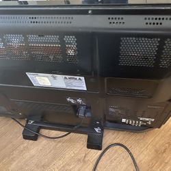 TV 40 Or 42 Inch Size  Old School 