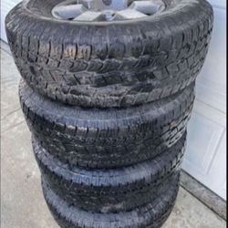 4- TOYO OPEN COUNTRY 265/75r16  $400