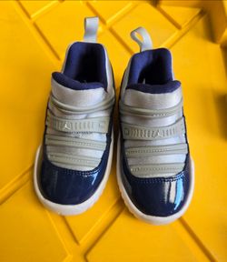 Nike Jordan Retro 11 Toddler Georgetown Shoes