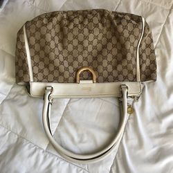 Gucci bag/ 100% authentic
