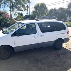 2001 Toyota Sienna