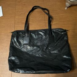 Pre-owned Black Large Fendi Tote With Deep Arm Straps