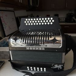 Hohner Panther 