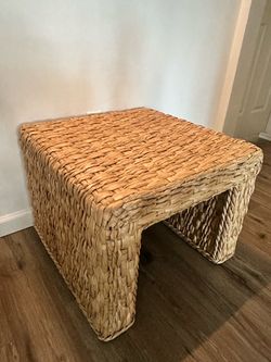 Pottery Barn BOHO Woven Water Hyacinth Side Table - Waterfall Edge Accent Table