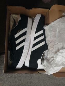 Adidas gazelle size 6.5 men's brand new