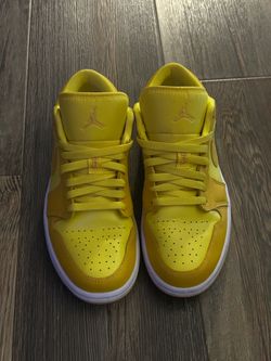 Jordan 1 Low Yellow Trainers