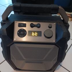 Insignia Bluetooth Speaker 