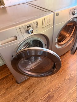 Kenmore Elite Front-Load Washer & Gas Dryer Set