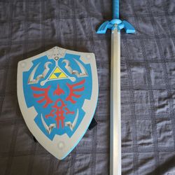 Costume Shield & Sword - Legends of Zelda