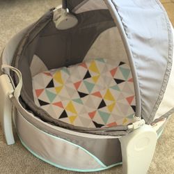 Fisher-Price Portable Bassinet