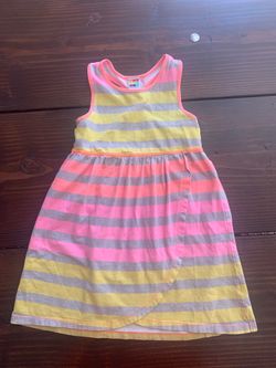 Girls dress