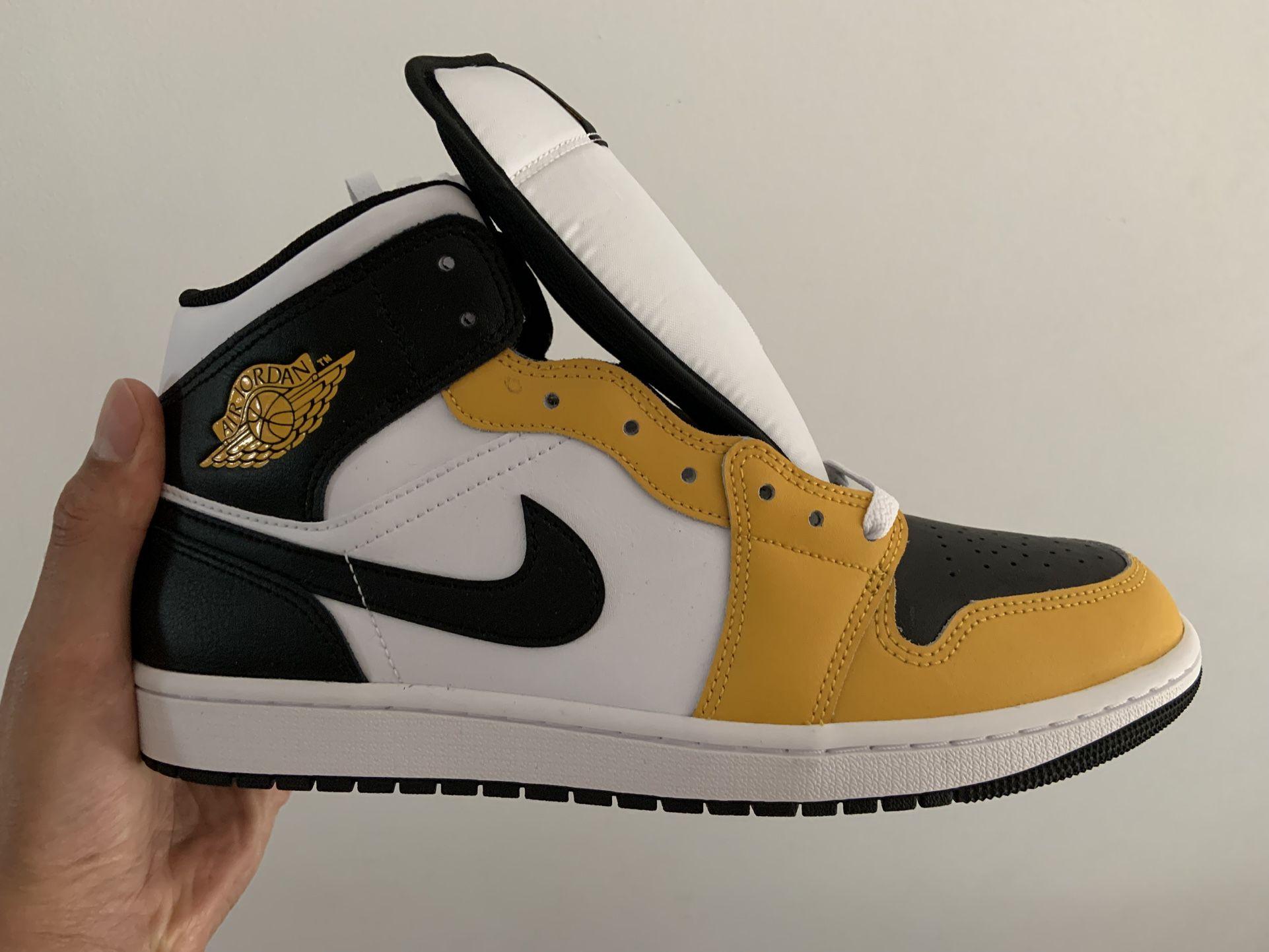 Brand New Air Jordan 1 Retro High OG “Yellow Toe”