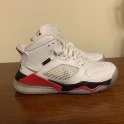 Air Jordan 270 Mars Size 4