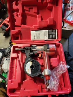 Max HN25C Nail Gun