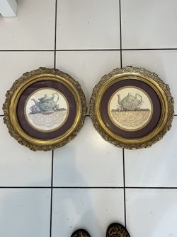 Two Round Tea Pot Pictures