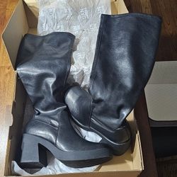 Women's Tall Black Boots