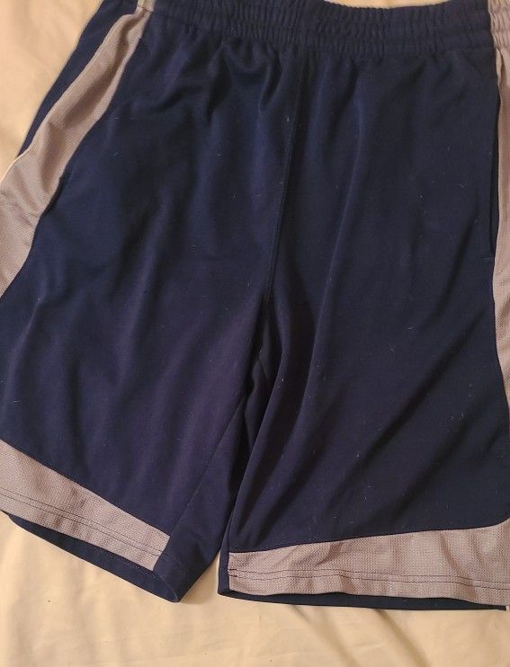 NBA Mens basketball shorts XL . Lined, drawstring, no pockets, 24" long, Dallas Cowboys blue and gray. East, west, north