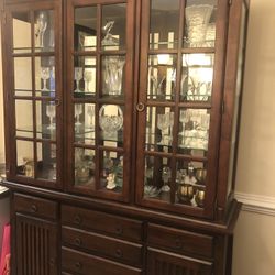 Dining Room  Hutch 