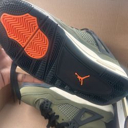 Jordan 4s, Size 8 Women’s 