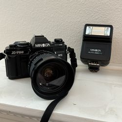 Minolta X-700 Camera, Flash & Case