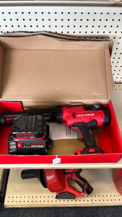 Craftsman 20v Caulk Gun Model CMCE600