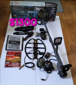 Metal Detector
CTX3030 With EXTRAS $1300