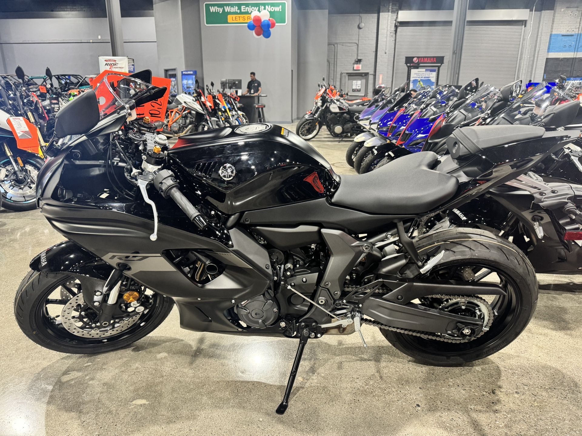 2025 Yamaha YZF-R7