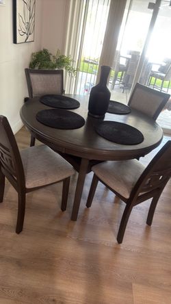 Kitchen table