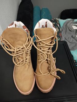 Women's boots