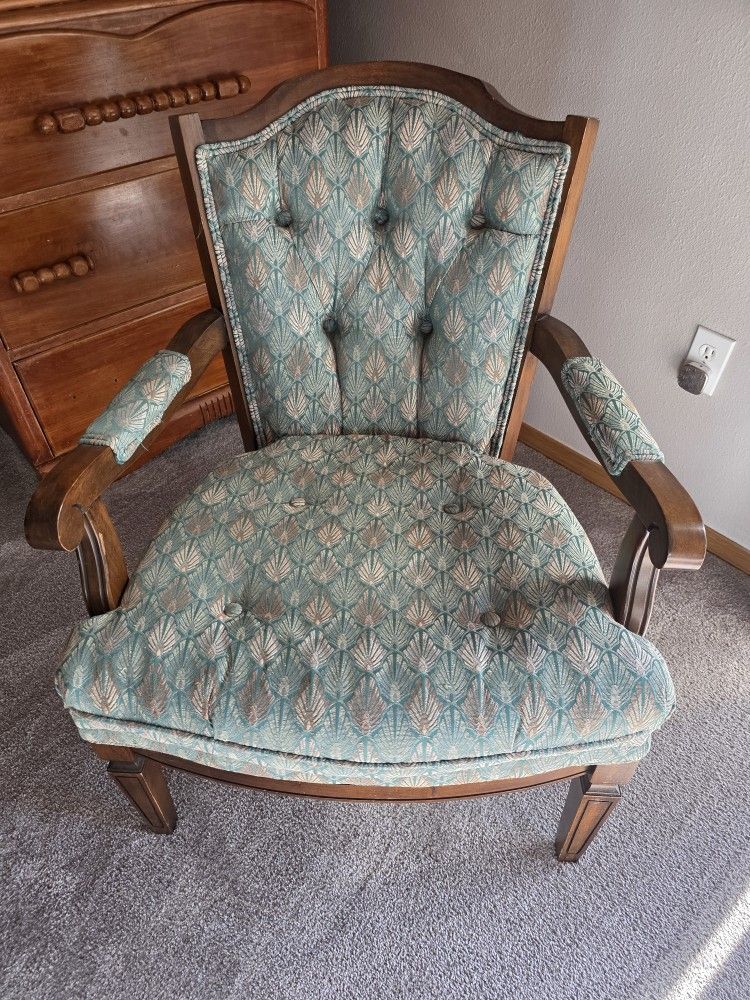 Mid-Century Modern Arm Chair