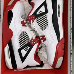 Jordan retro 4 fire red 2020