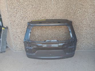202+-23 jeep grand cherokee tail gate