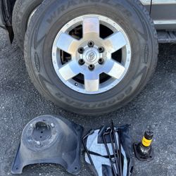 Toyota FJ cruiser spare tire kit 