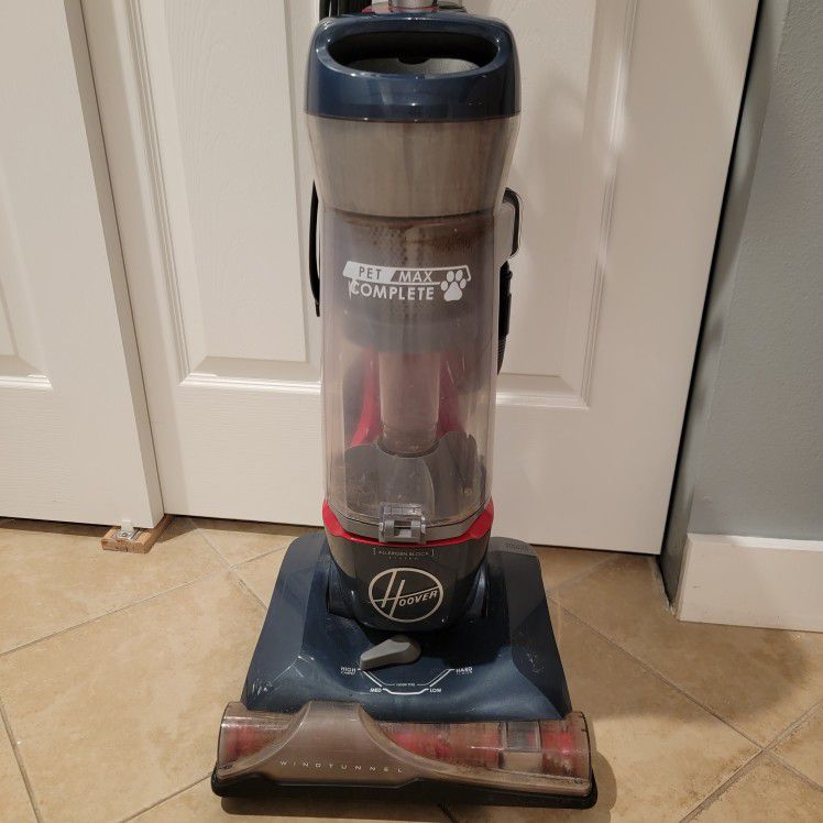 Hoover Windtunnel PetMax Complete Bagless Upright Vacuum Cleaner 