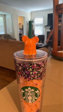 Straw Topper
