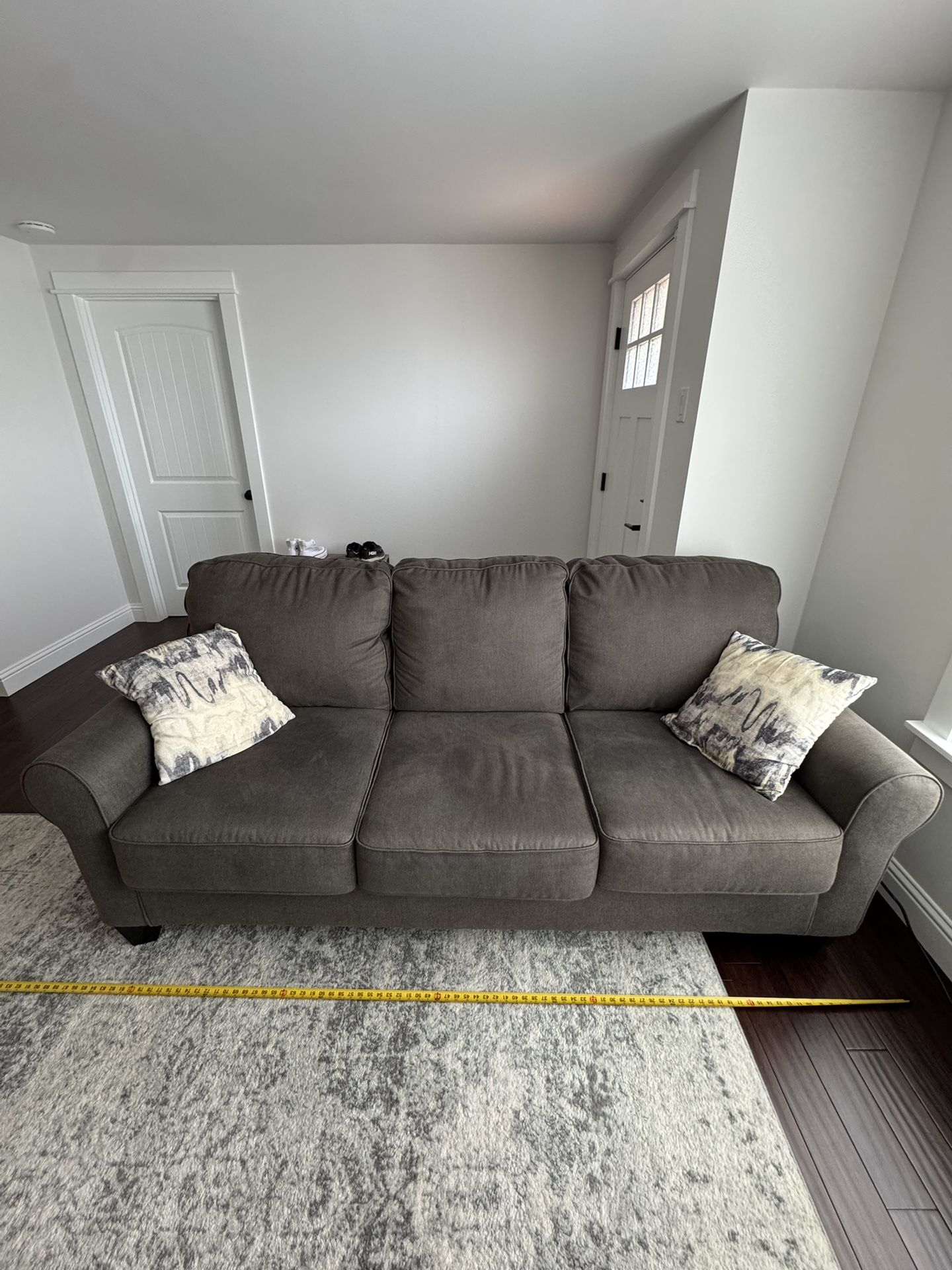 Free Sofa!! Must Pick Up And Be Able To Carry