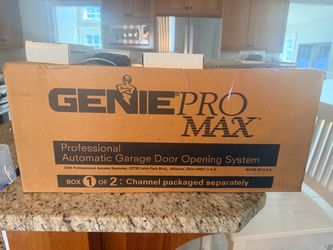 Genie ProMax PMX500-IC 1/2 HP Garage Door Opener + Remotes & Keypad