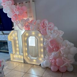 Balloon arch