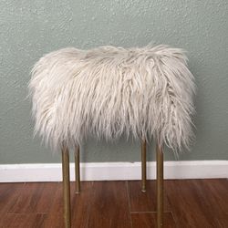 Fur Room Stool