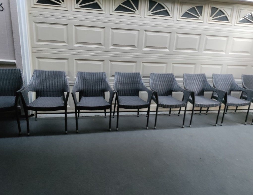 8 outdoor patio wicker stackable chairs