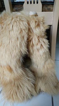 Italian made leather fur Yeti boots