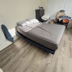 Serta iMotion Adjustable Bed Frame Queen 