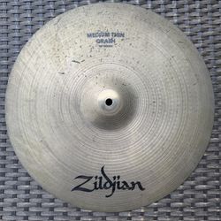 Vintage 1980s Zildjian Avedis 16” Medium Thin Crash Cymbal