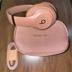 Beats Studio pro x Kim Kardashian