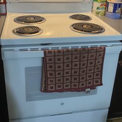 Electric Stove Like New 